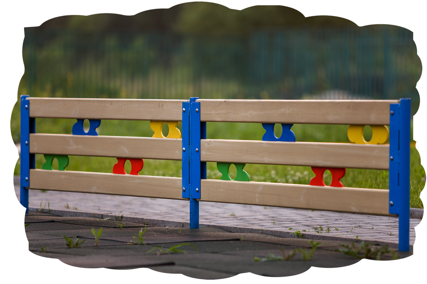 kids play fence